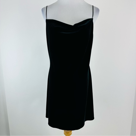 Abercrombie & Fitch Black Velvet Slip Dress Mini Dress Size Large - Picture 1 of 9
